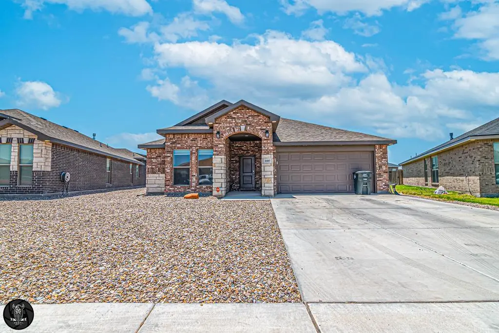 1407 Derrick Ave