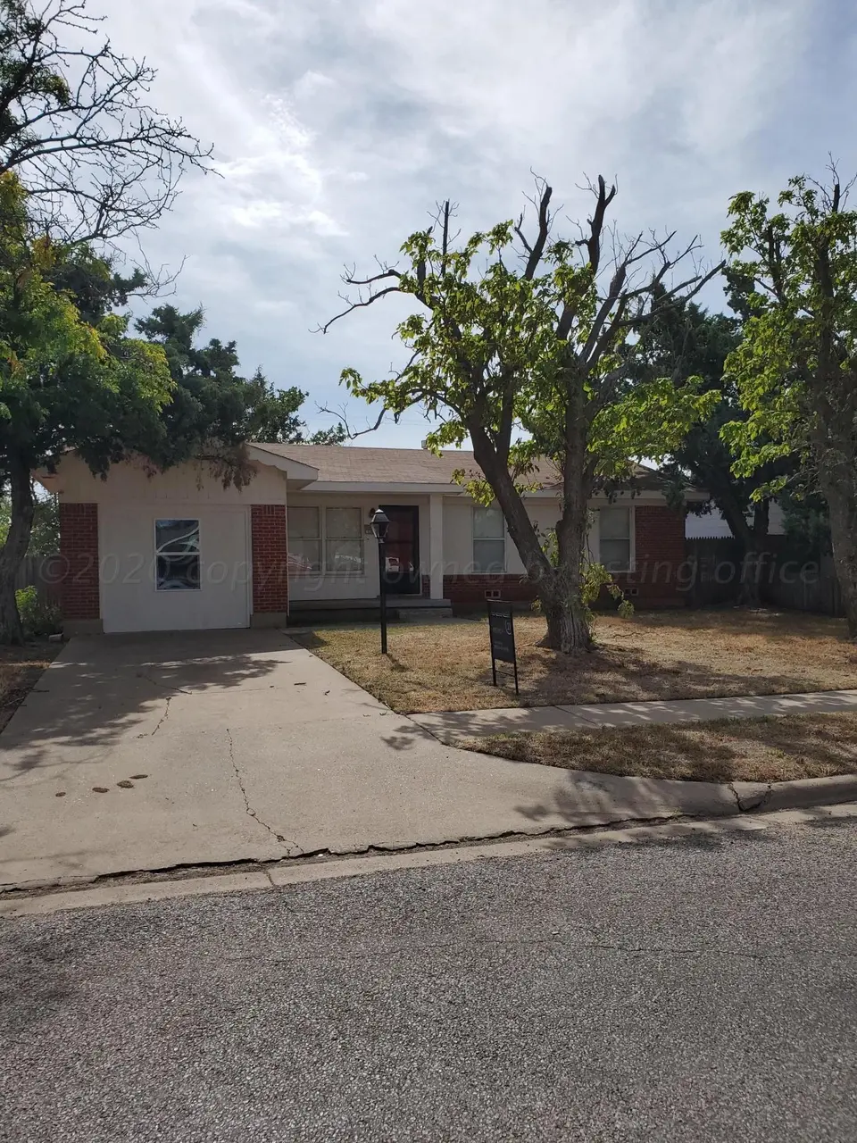 1936 N Christy St
