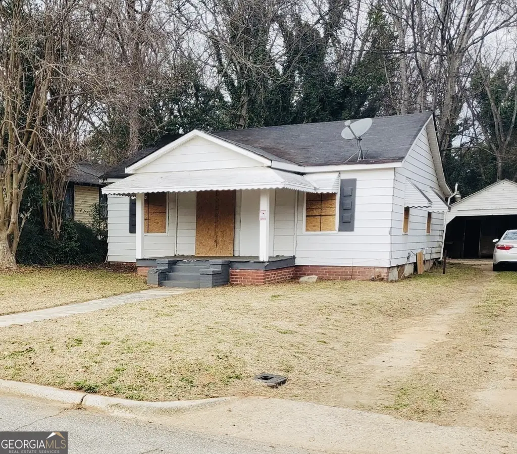 659 Paul St