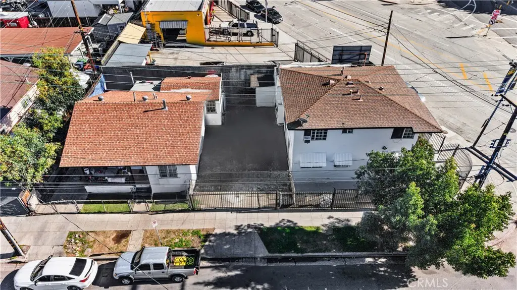 3501 E 3rd Pl