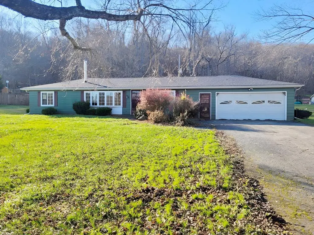 194 Maple Lane Dr