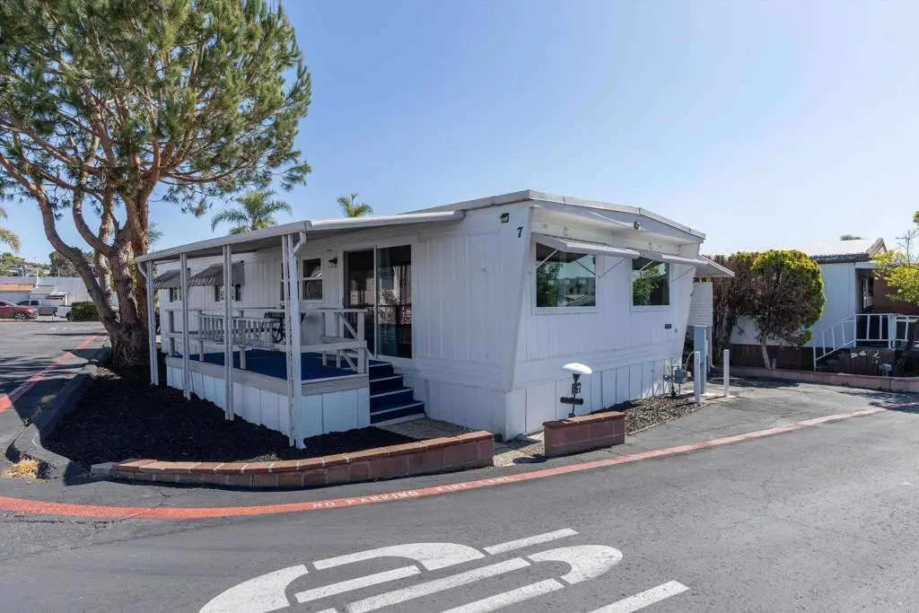 1515 Capalina Rd #7