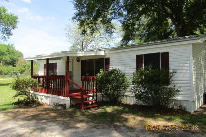 119 SW Hosford Ct