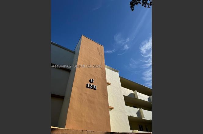 1201 NE 191st St Unit G313