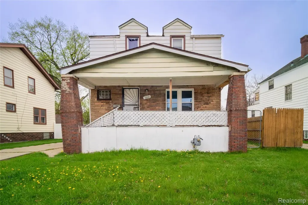 16881 Burgess St