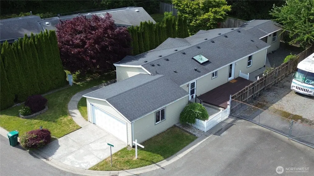 1115 Todd Pl