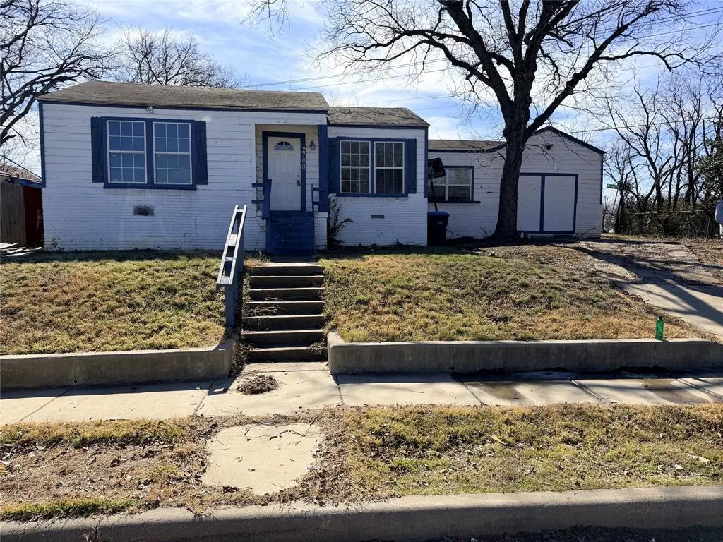 2700 Bideker Ave