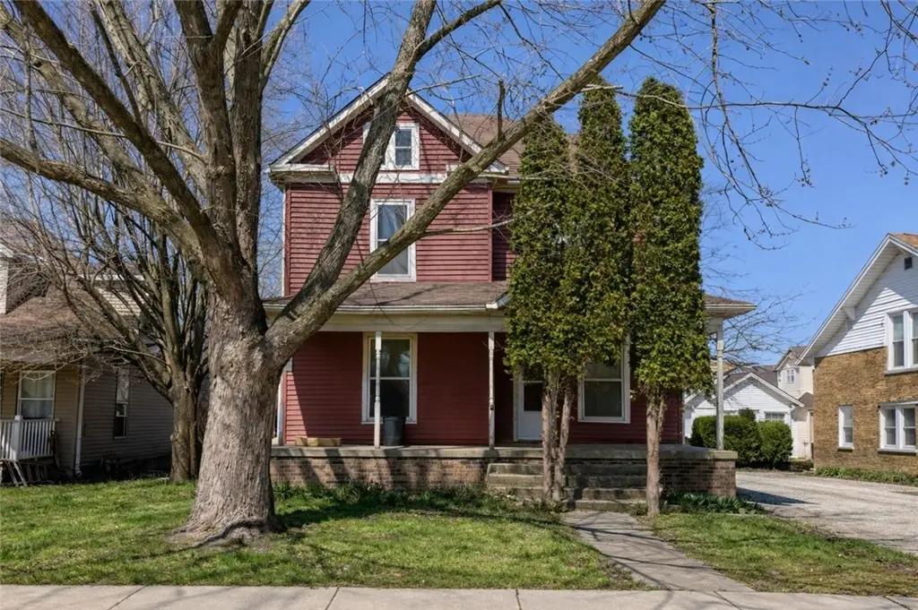305 Polk Ave