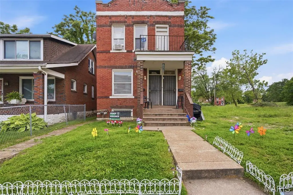 5892 Highland Ave