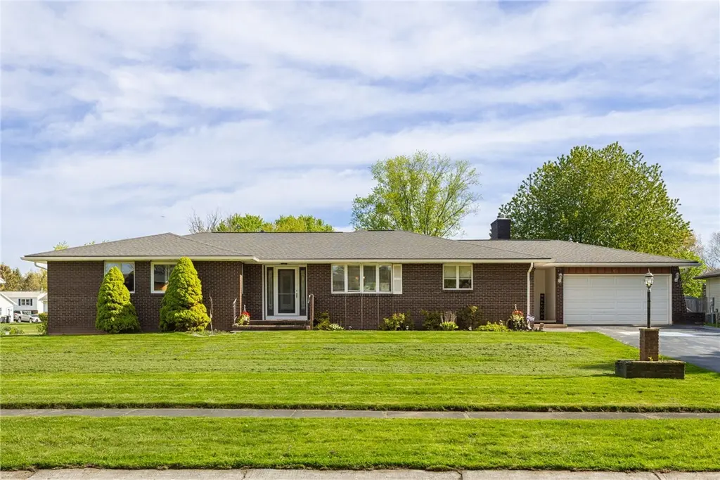 82 Firestone Dr