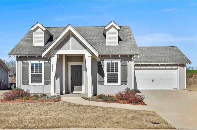 1825 Woodward Oaks Trl