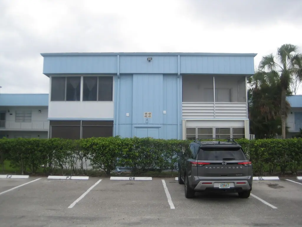 401 Saxony Dr Unit 401-i