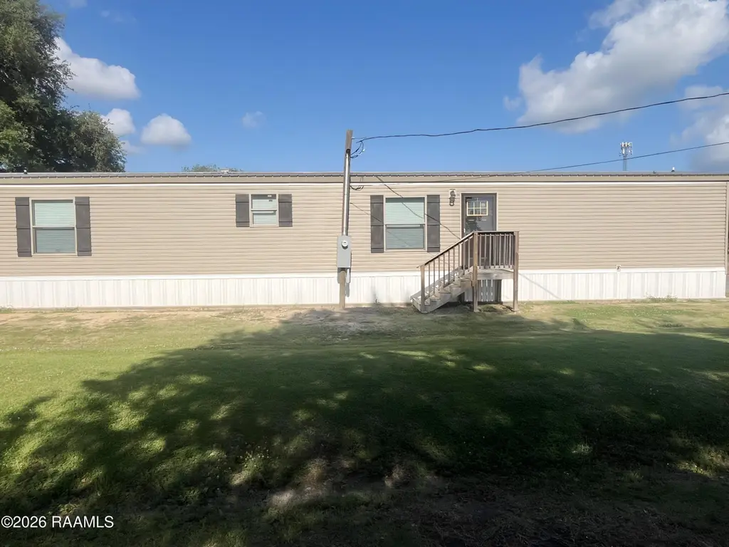 611 Lake Dauterive Rd