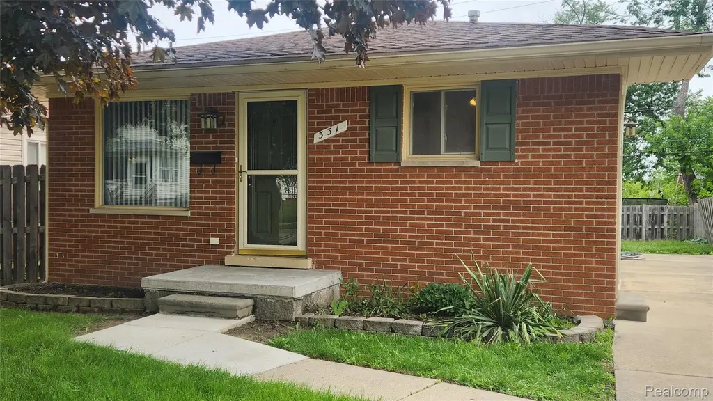 331 Detroit St