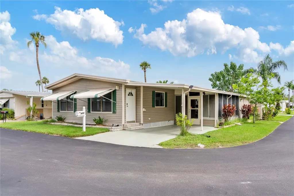4434 Tucker Sq