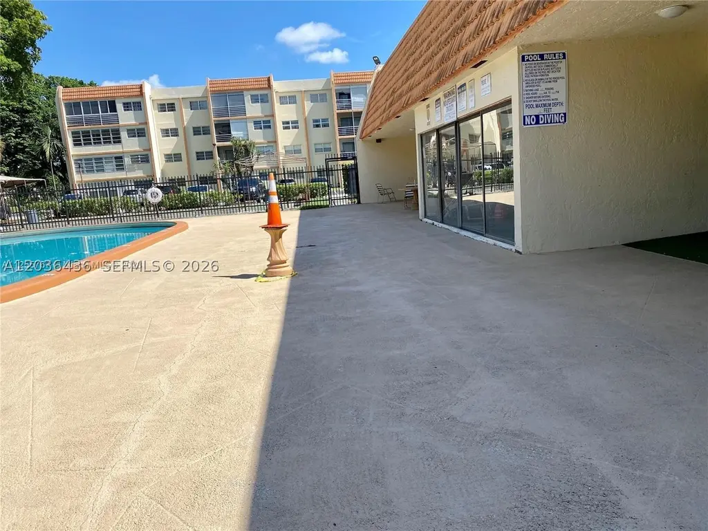 2301 NW 41st Ave #302