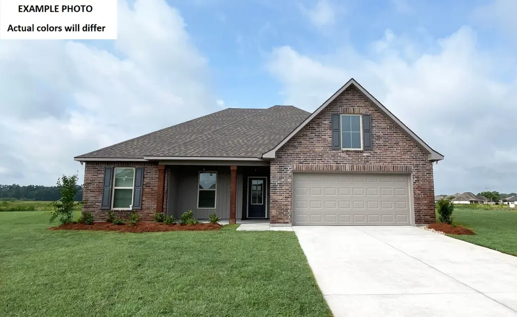 210 Payton Woods Ln