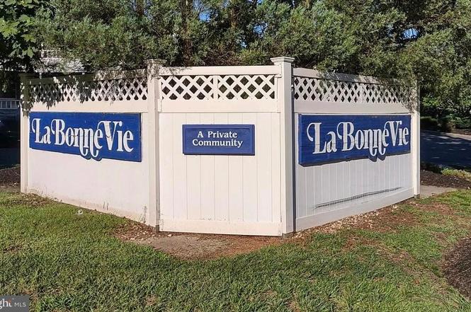 1106 Berwyck Ct