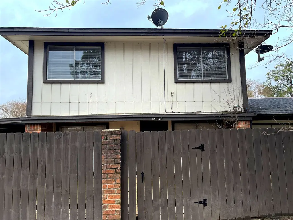 12023 Greenwood Forest Dr Unit B