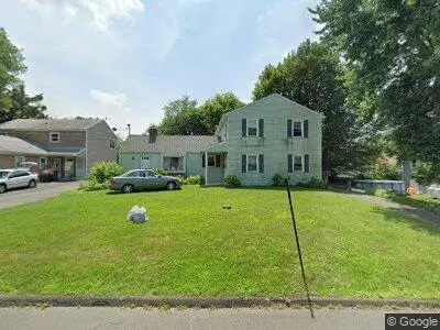 3 Arch St