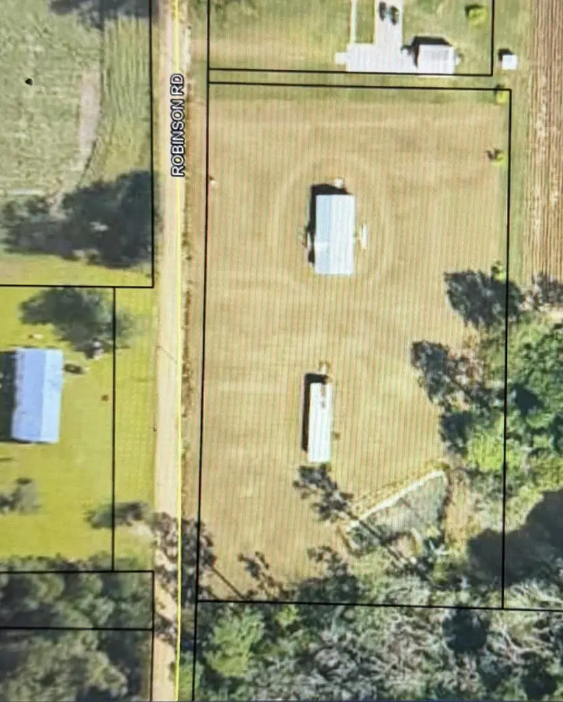 916 NE Robinson Rd - Tract 2 Rd