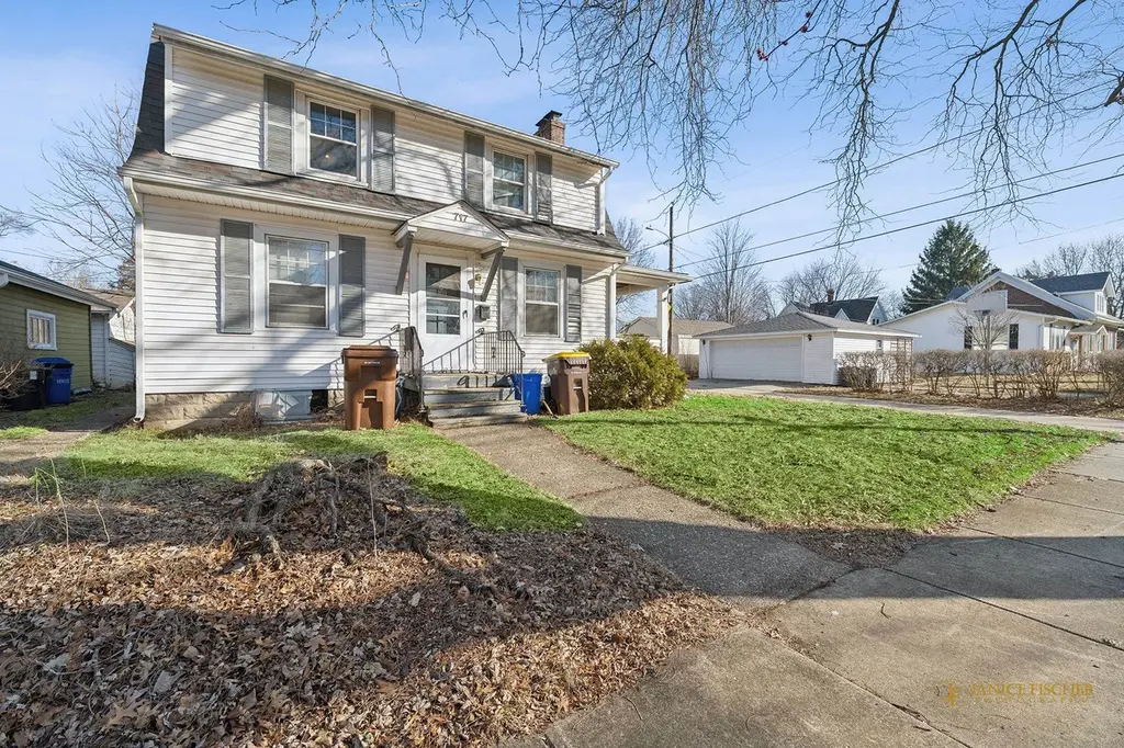 717 Ellis Ave