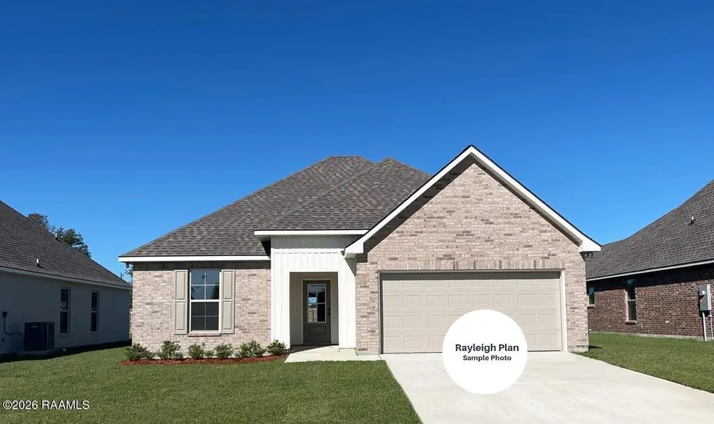 204 Payton Woods Ln