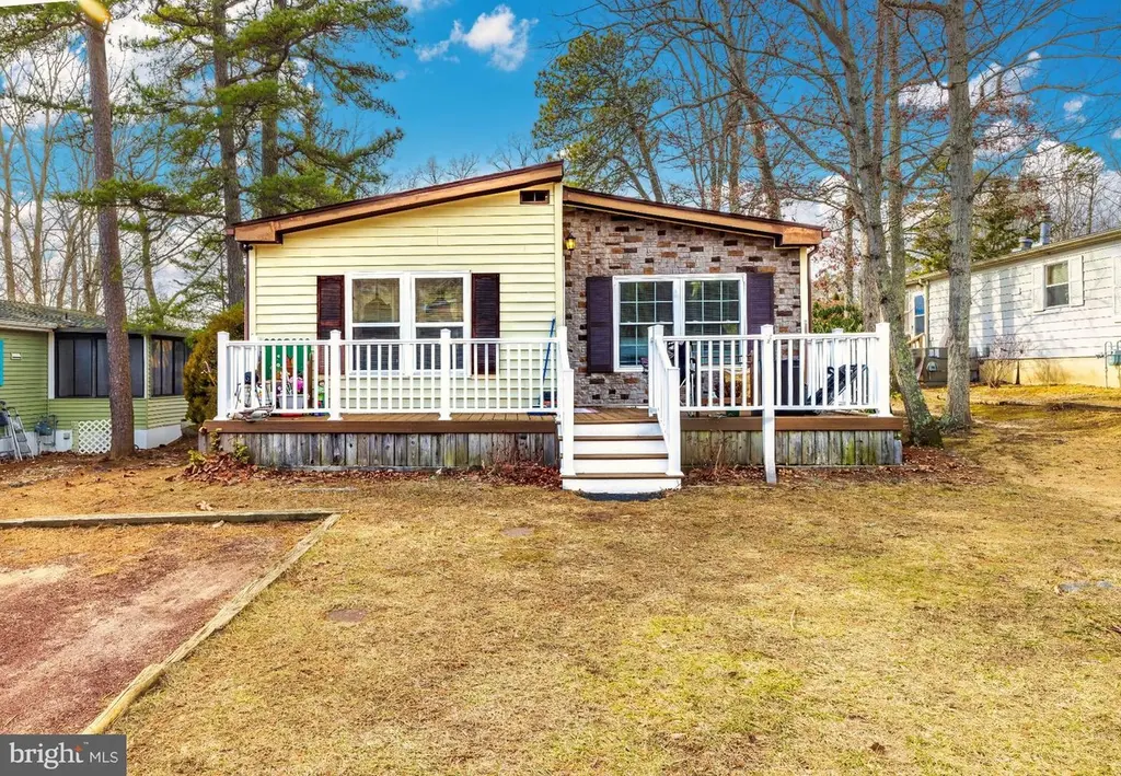 16 Holly Ct