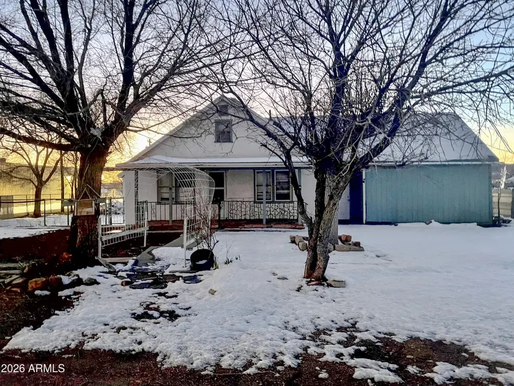 280 S Main St