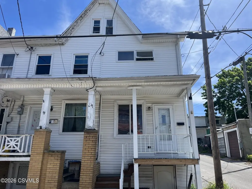 228 E 2nd St