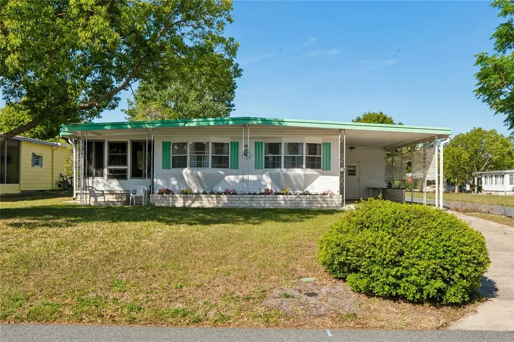 8021 Western Circle Dr