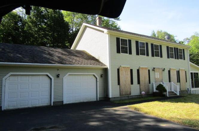 55 Londonderry Ln