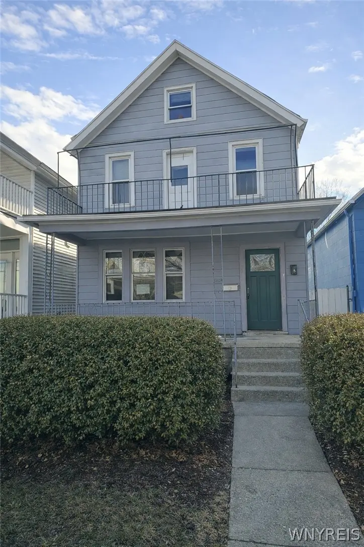 894 Prospect Ave