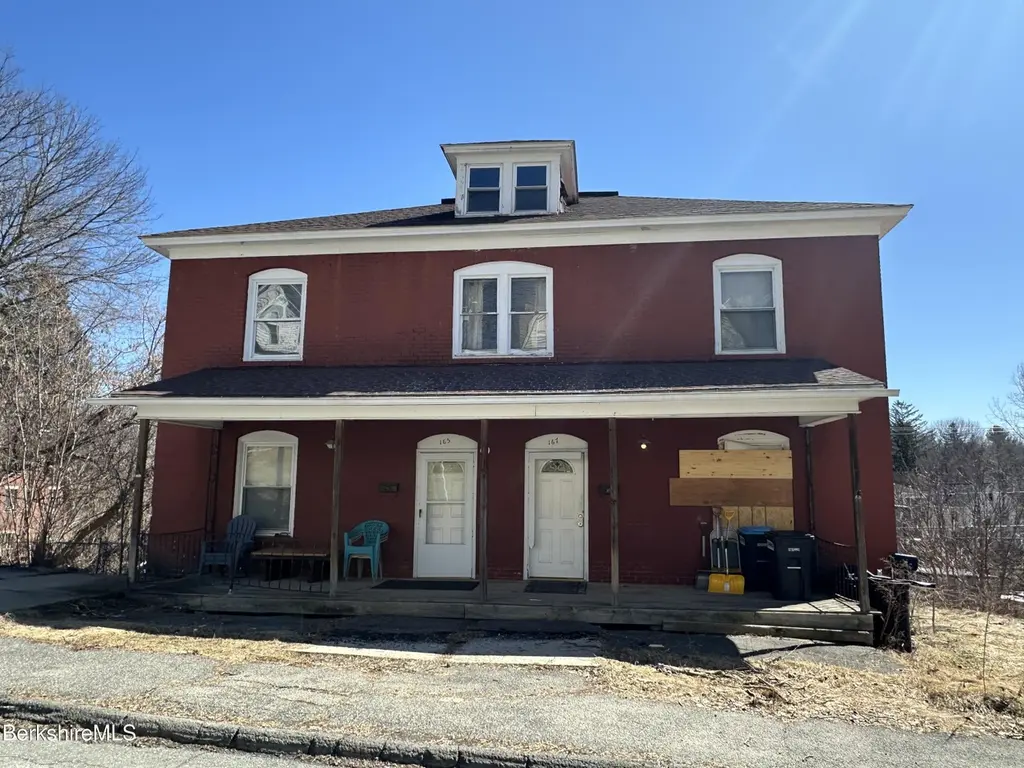 165-167 Appleton Ave