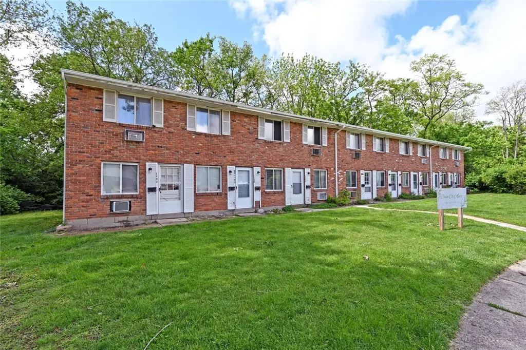 1124 Case Ct