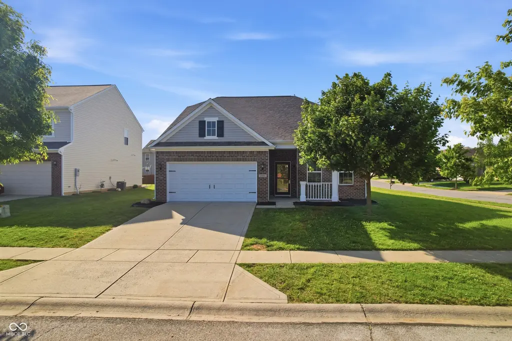 1782 Redbay Dr