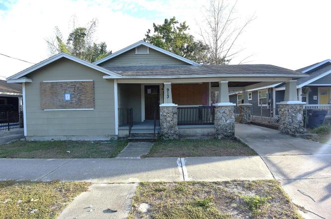 913 E 28th Ave