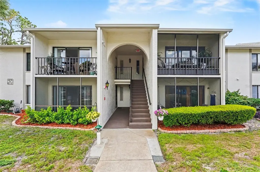 1870 Pine Ridge Way W Unit D2