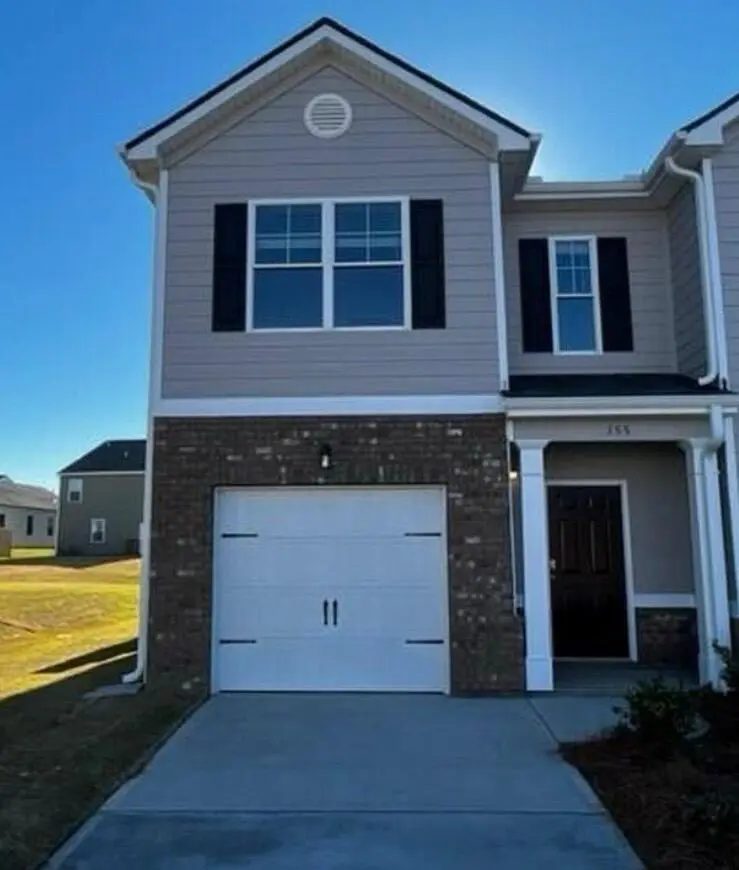 355 Bisham Ct