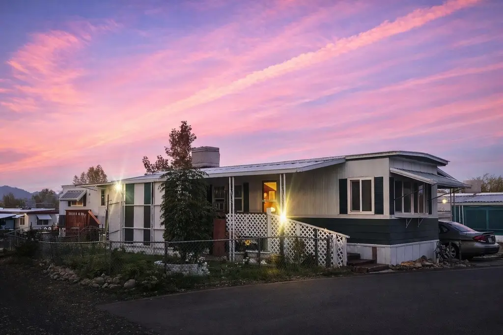 481 Twin View Blvd #63