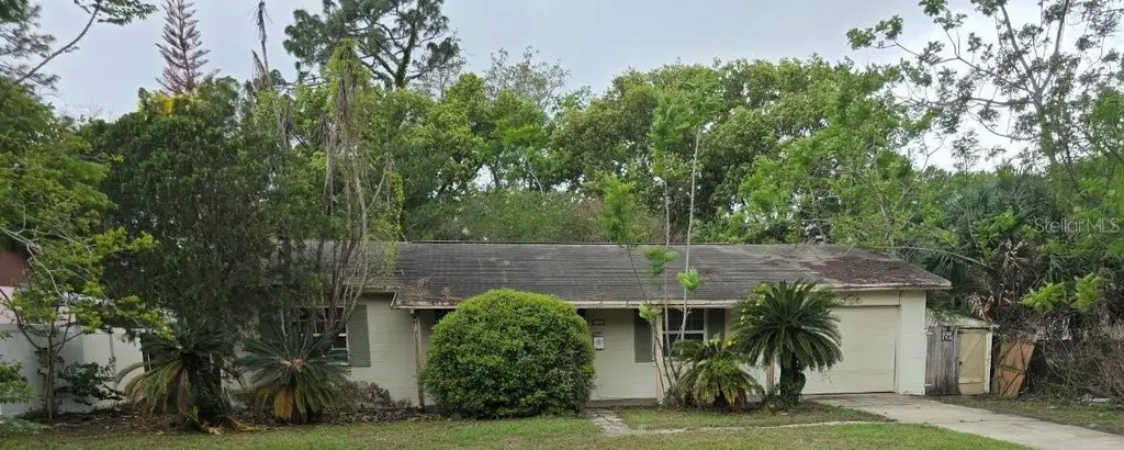 1434 Lake Dr