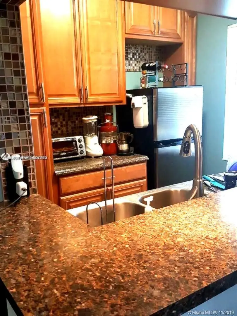 2219 Polk St Unit 6A