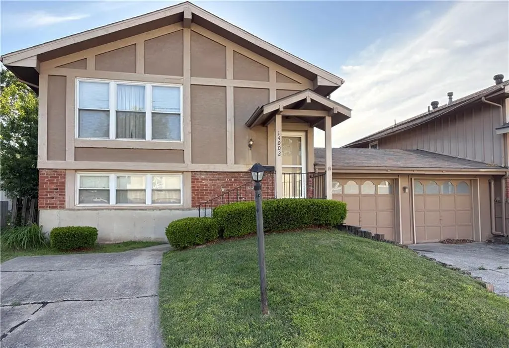 14002 Ballantrae Dr