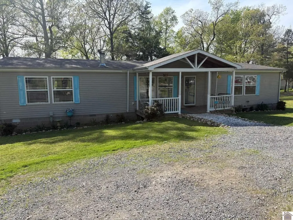 243 Washburn Rd