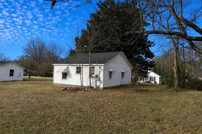 123 Circle Dr