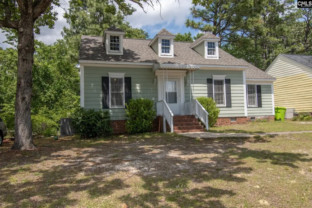 123 Hunting Ave