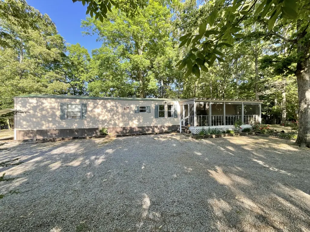 496 Cherokee Dr