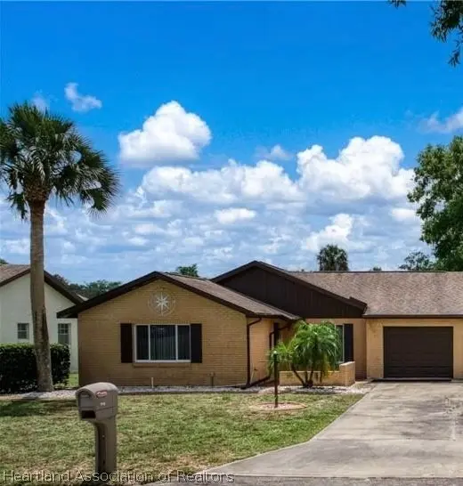 160 Parkview Cir