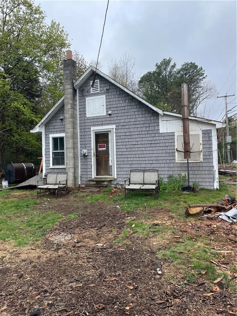 466 Ten Rod Rd