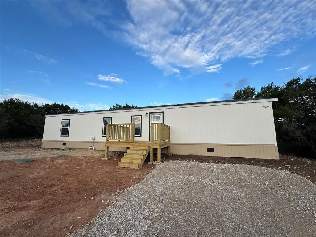 2225 Woodview Trl